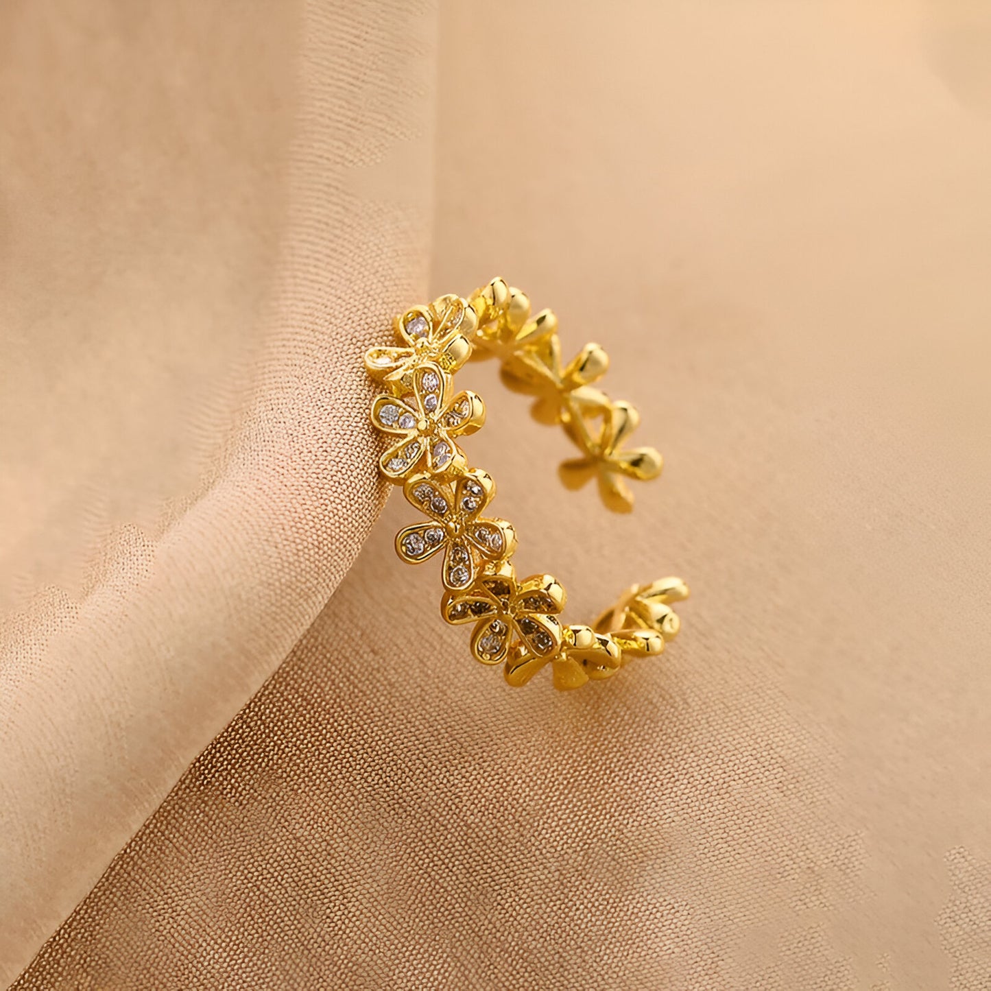 FLORA FLAIR 18K GOLD PLATED RING