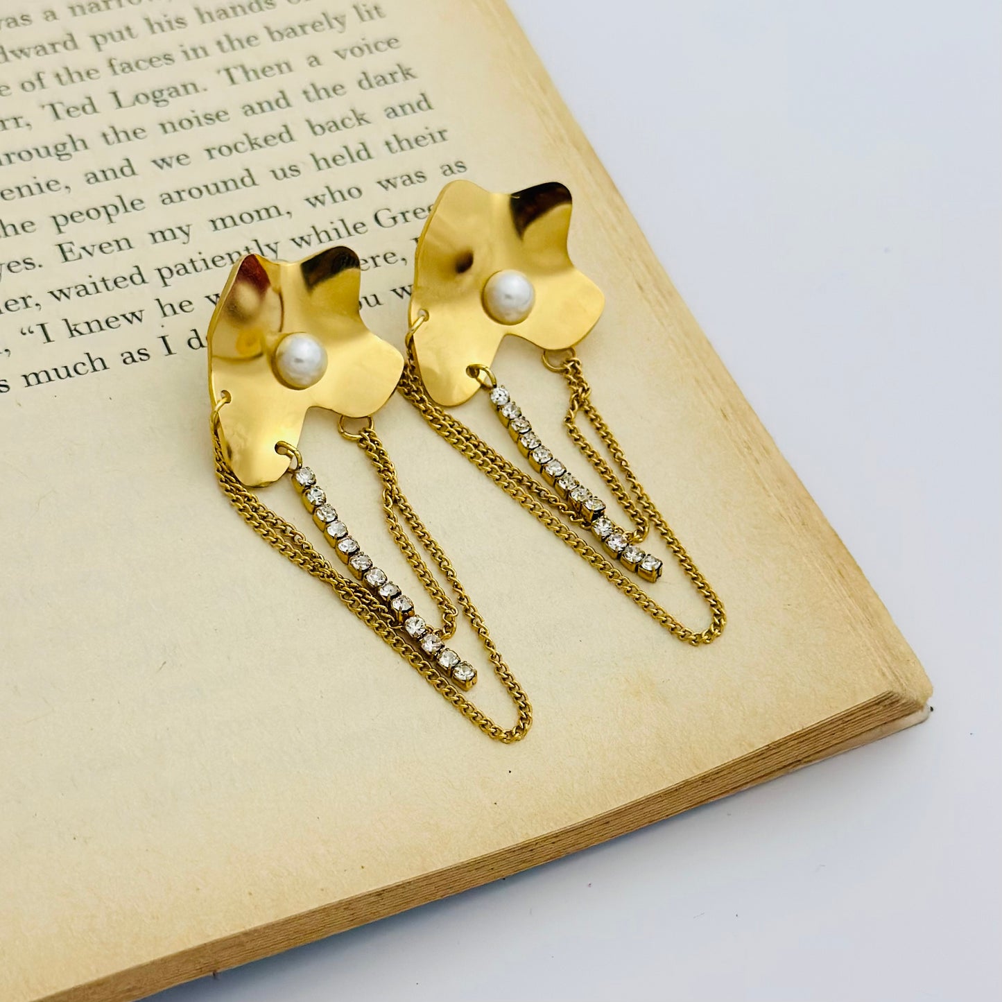 Noa Pearl Earrings -18k Gold Plated