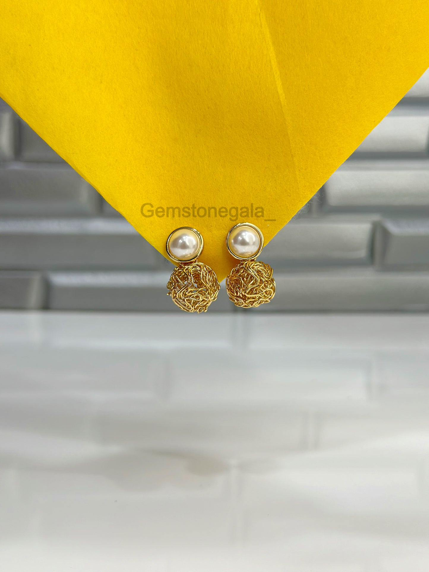 Daisy Danglers: Classic Charm -18k Gold Plated