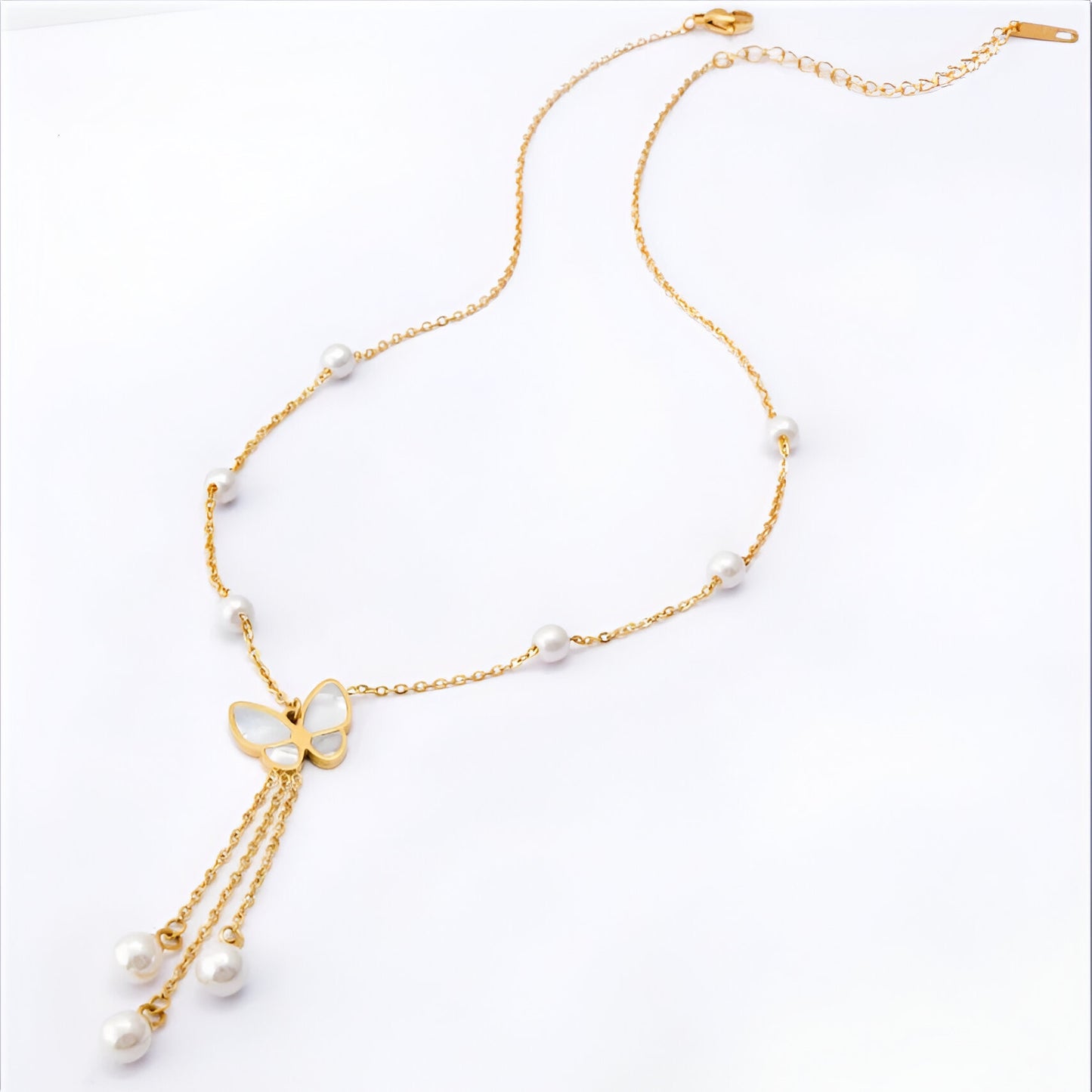Butterfly Pearl Necklace -18k Gold Plated