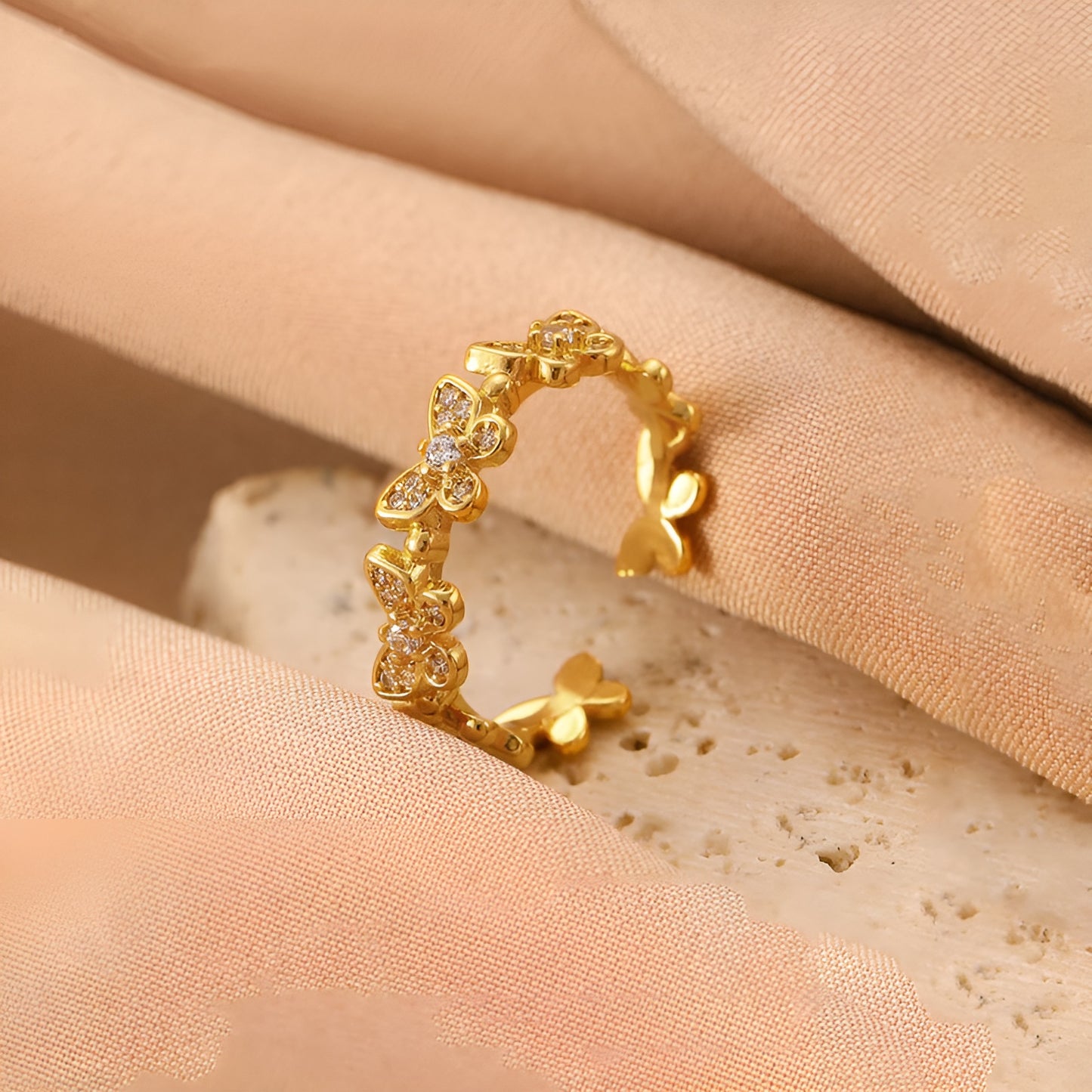 DAZZLEFLY 18K GOLD PLATED RING