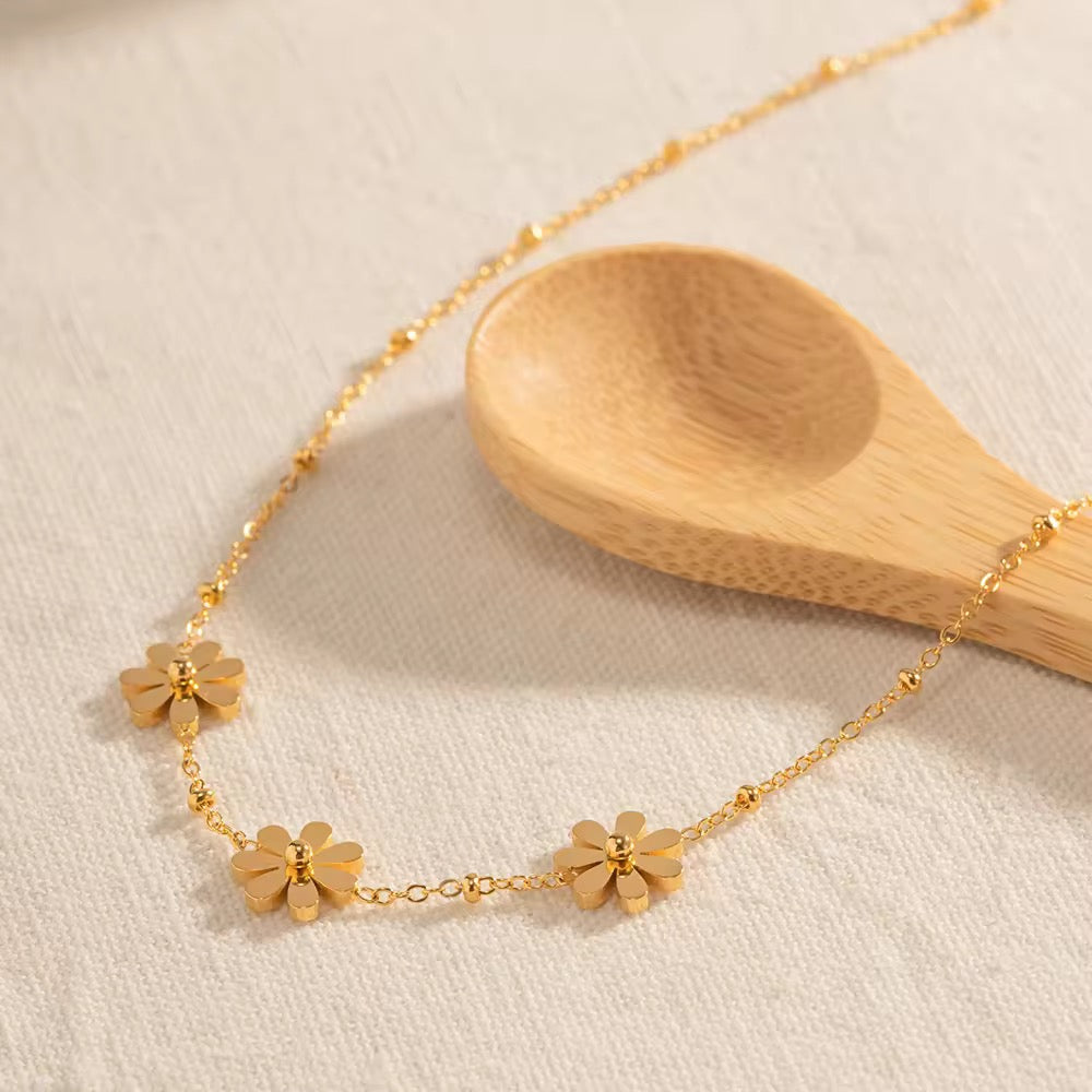 Petal Glow Necklace