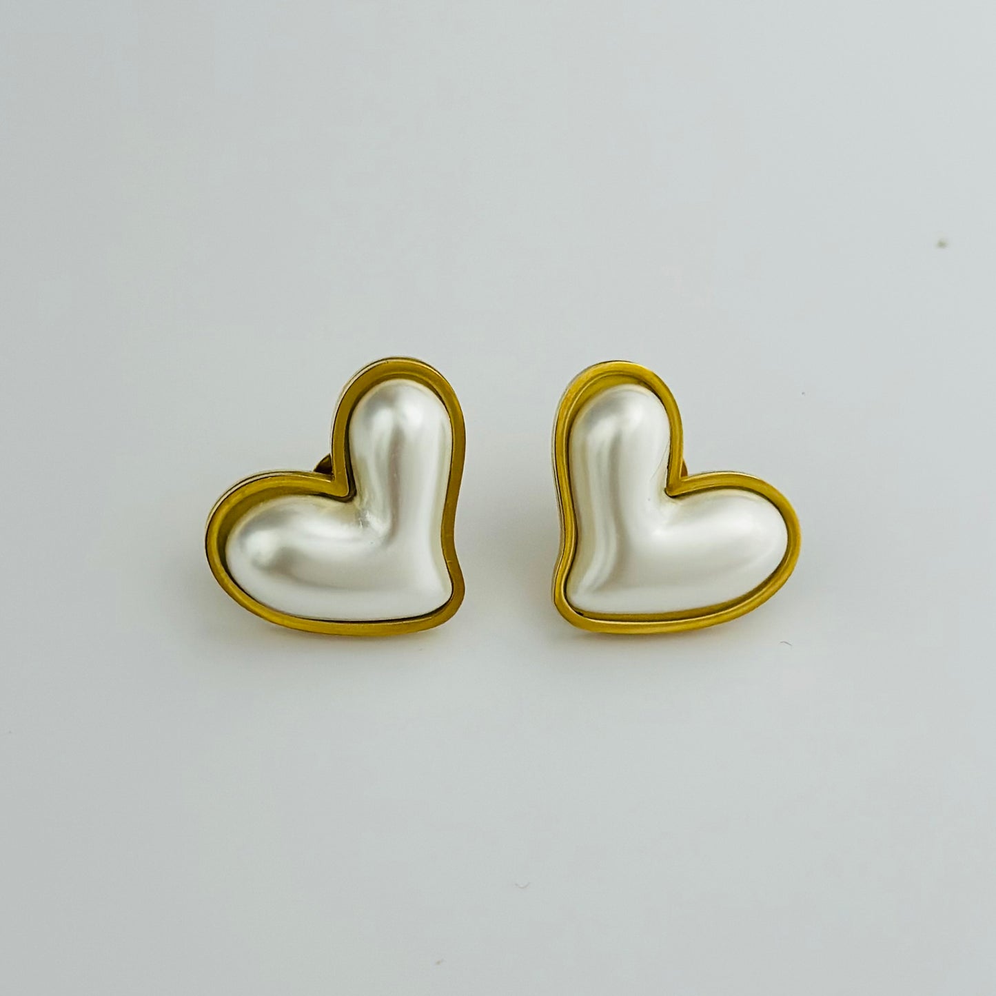 Love Pearl Earrings -18k Gold Plated