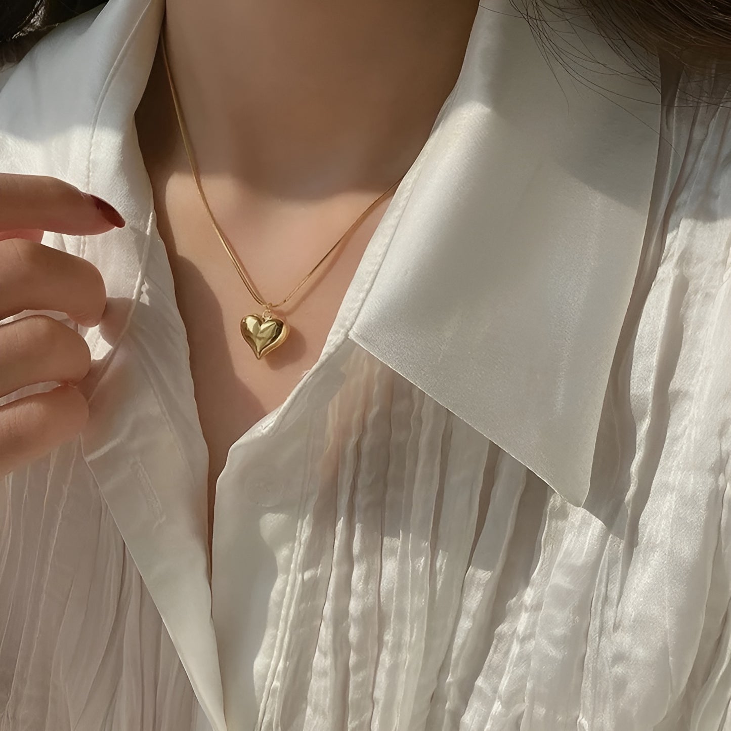 Auré Heart Necklace
