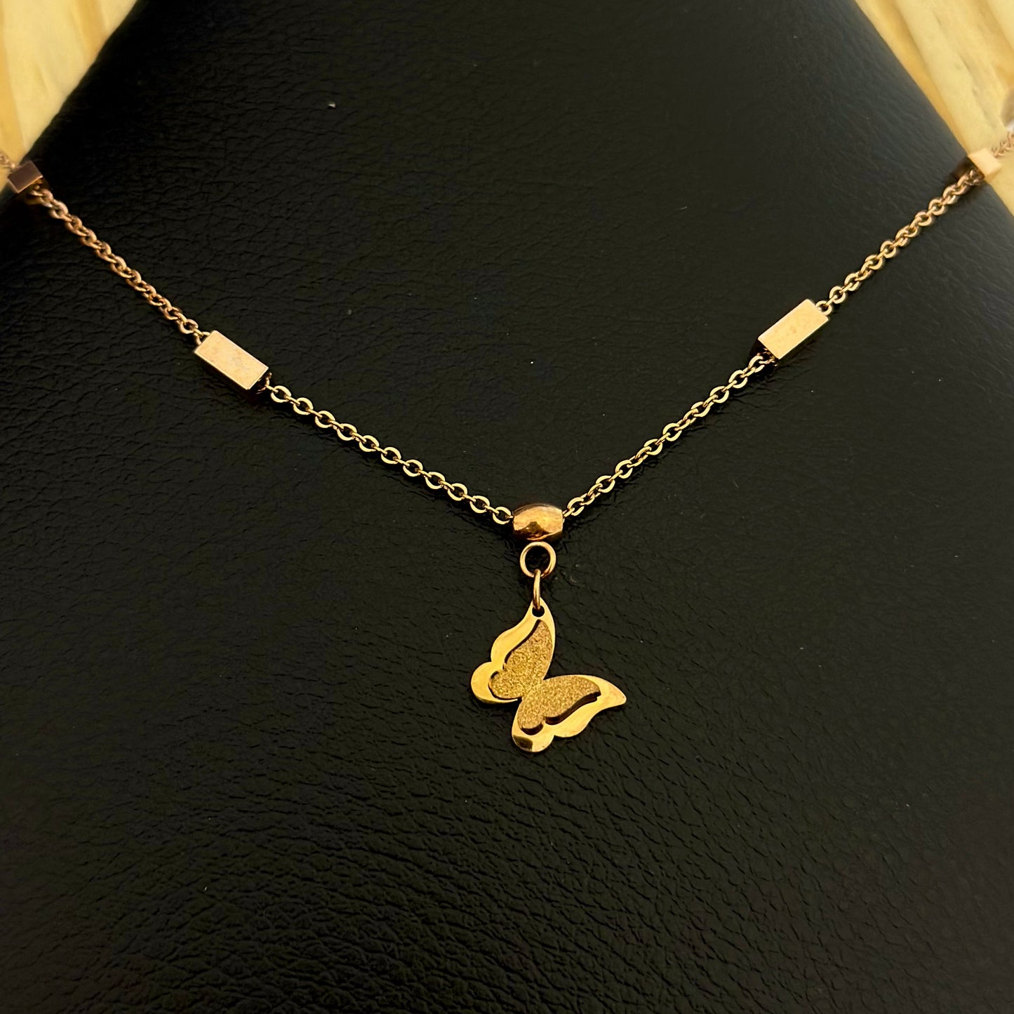 Breezefly Necklace -18k Gold Plated
