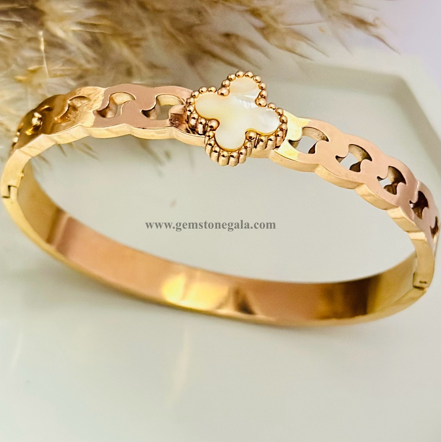 CloverCuff Bracelet -18k Gold Plated