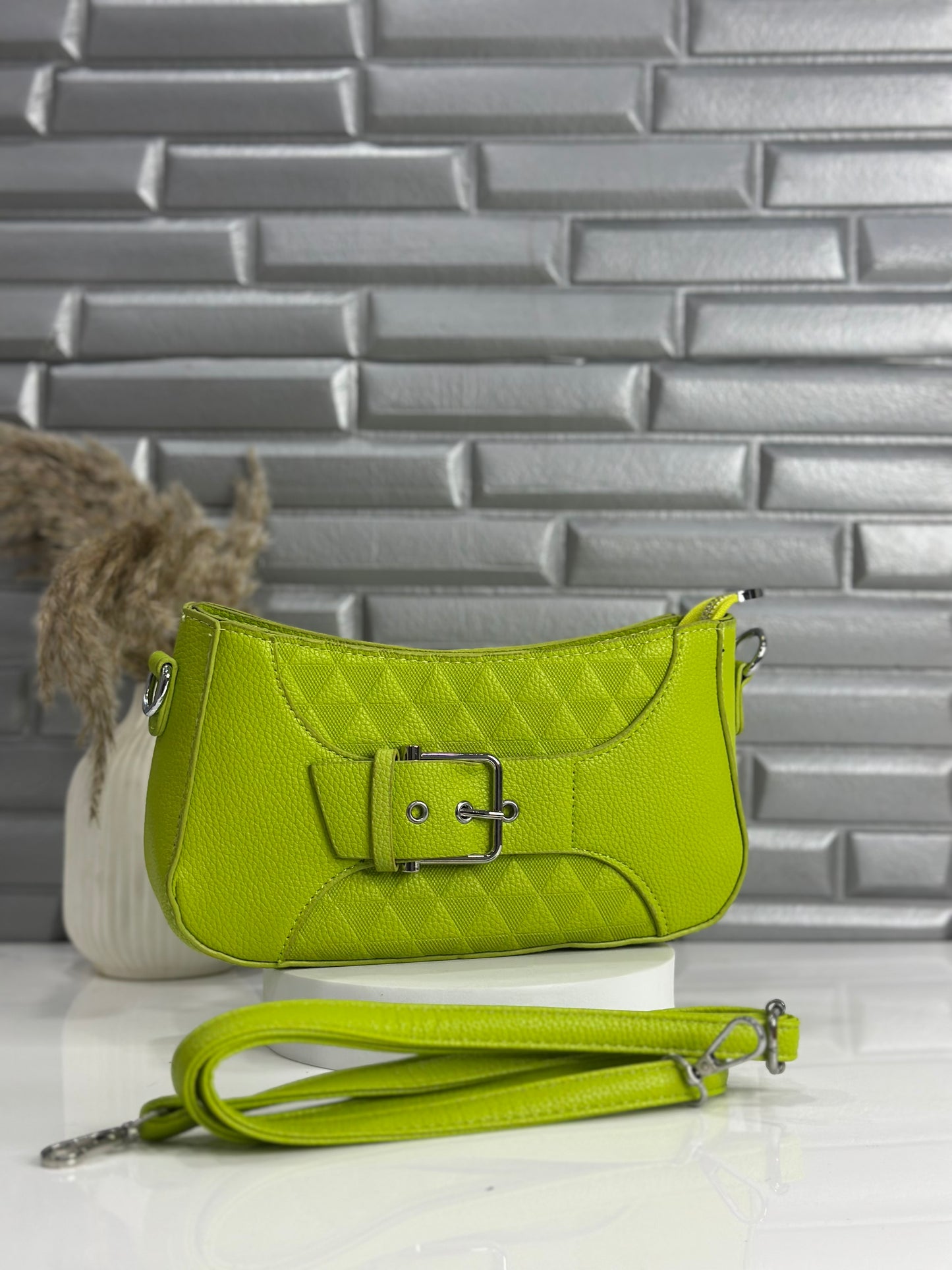 Quinn Sling Bag
