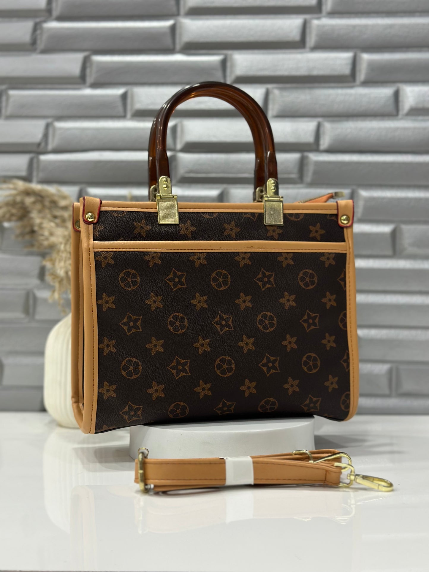 Skylar handbag