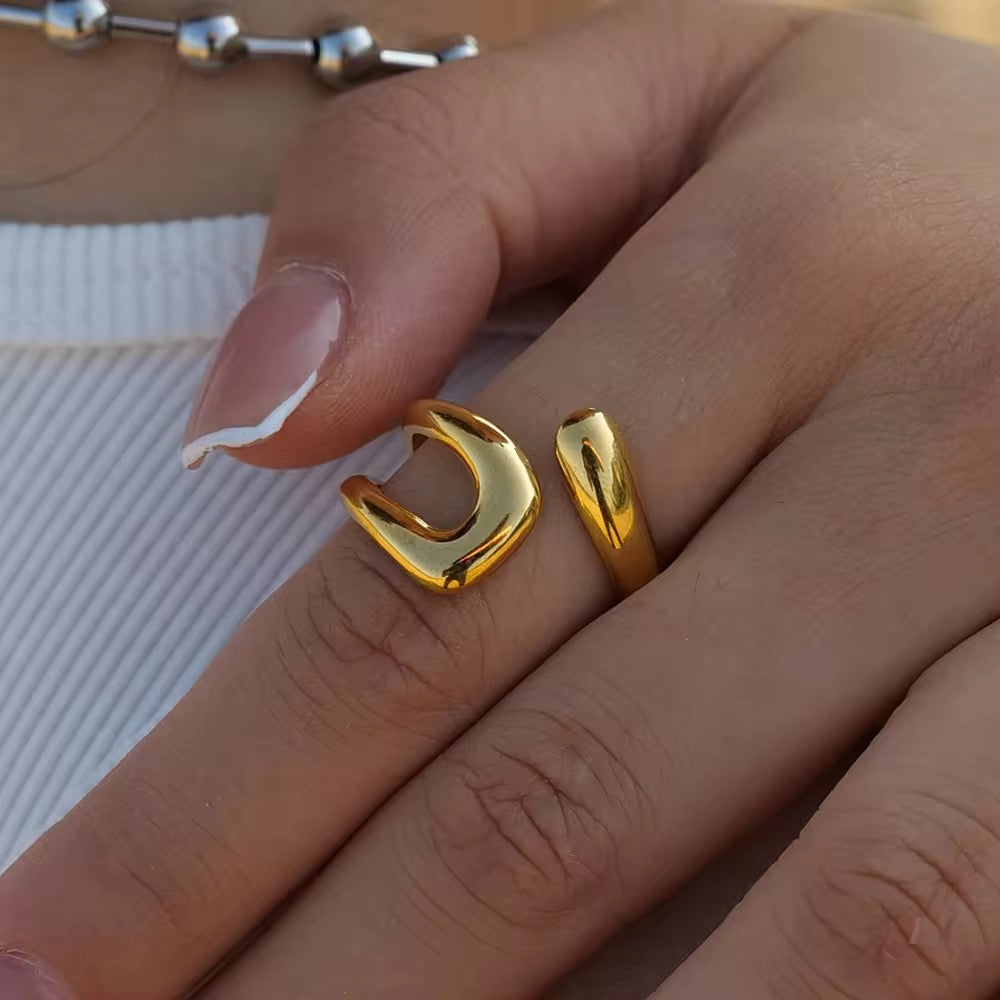VELORA 18K GOLD PLATED RING