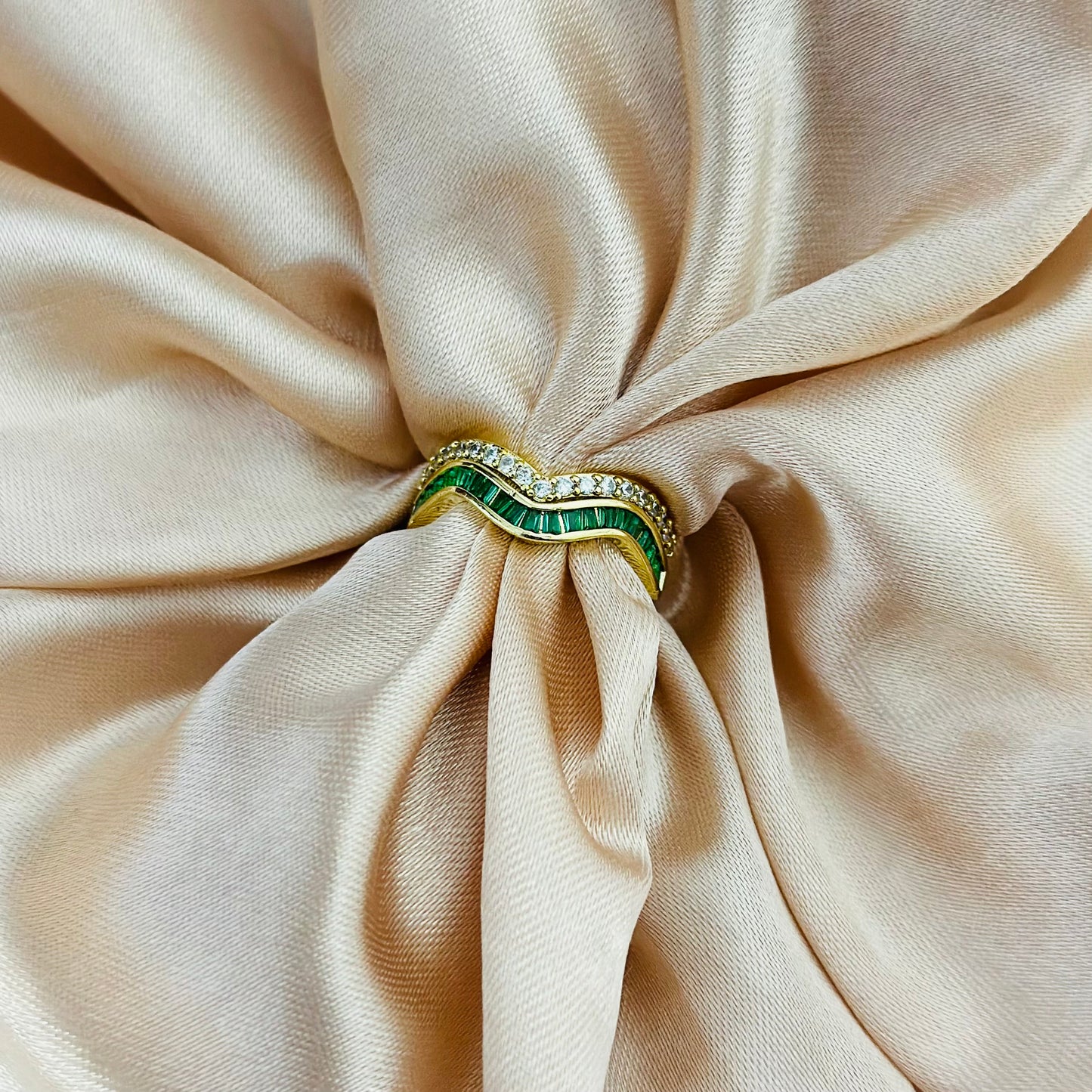EMERALD ARC 18K GOLD PLATED RING