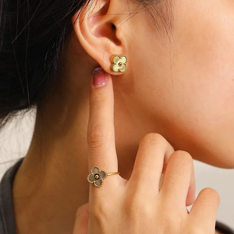 Clover earrings -18k Gold Plated