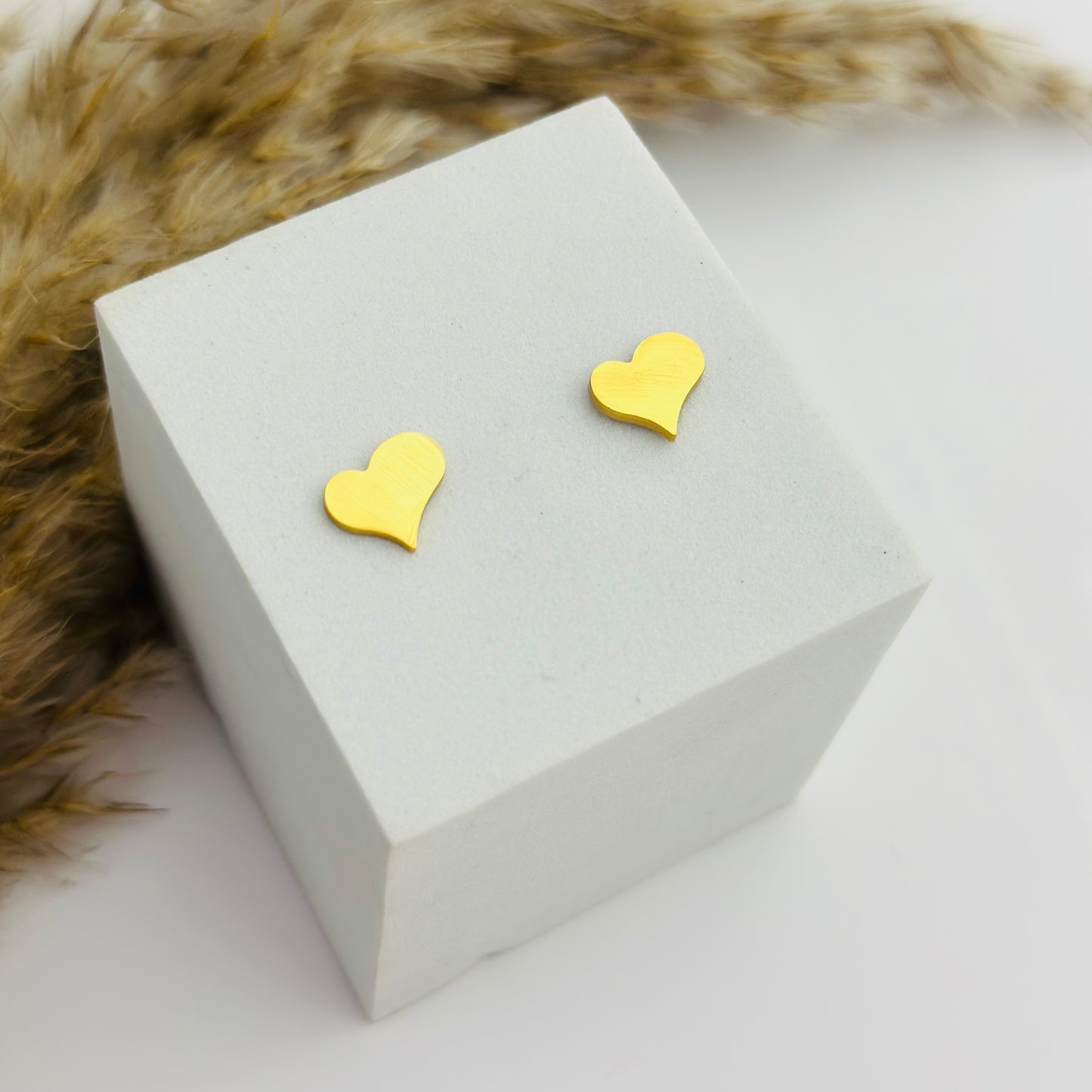Golden Heart Stud -18k Gold Plated