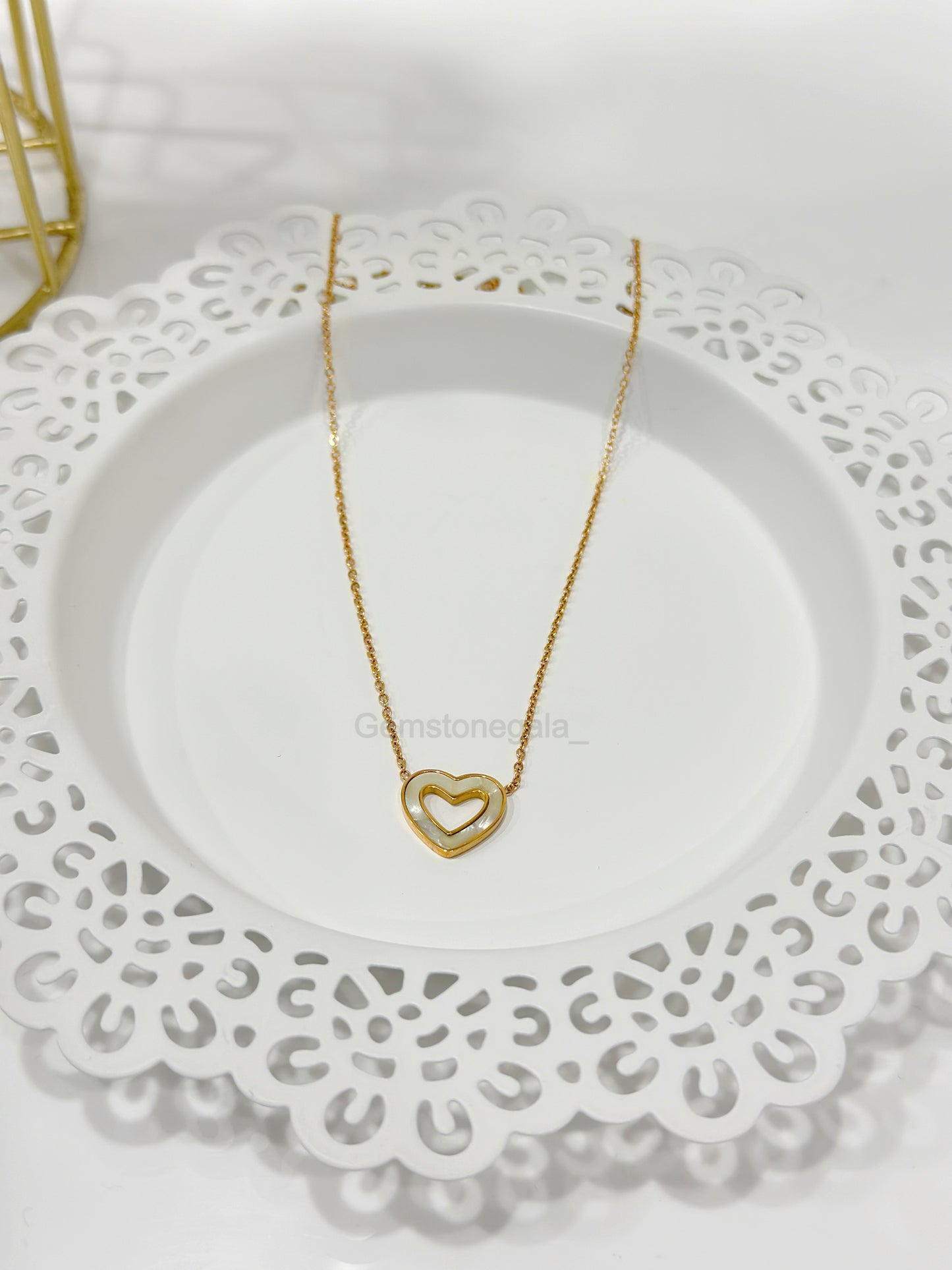 Vacant Heart -18k Gold Plated