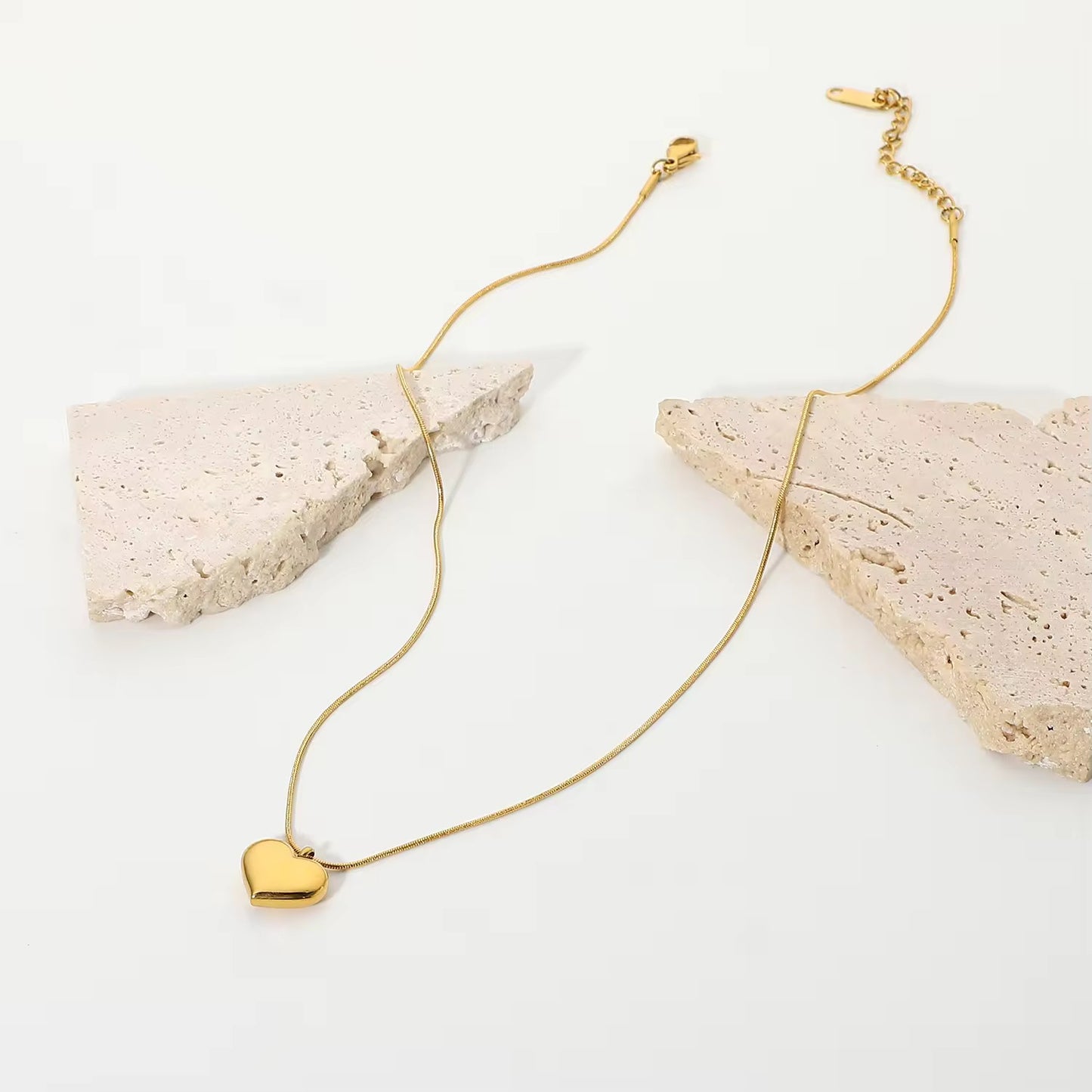 Auré Heart Necklace