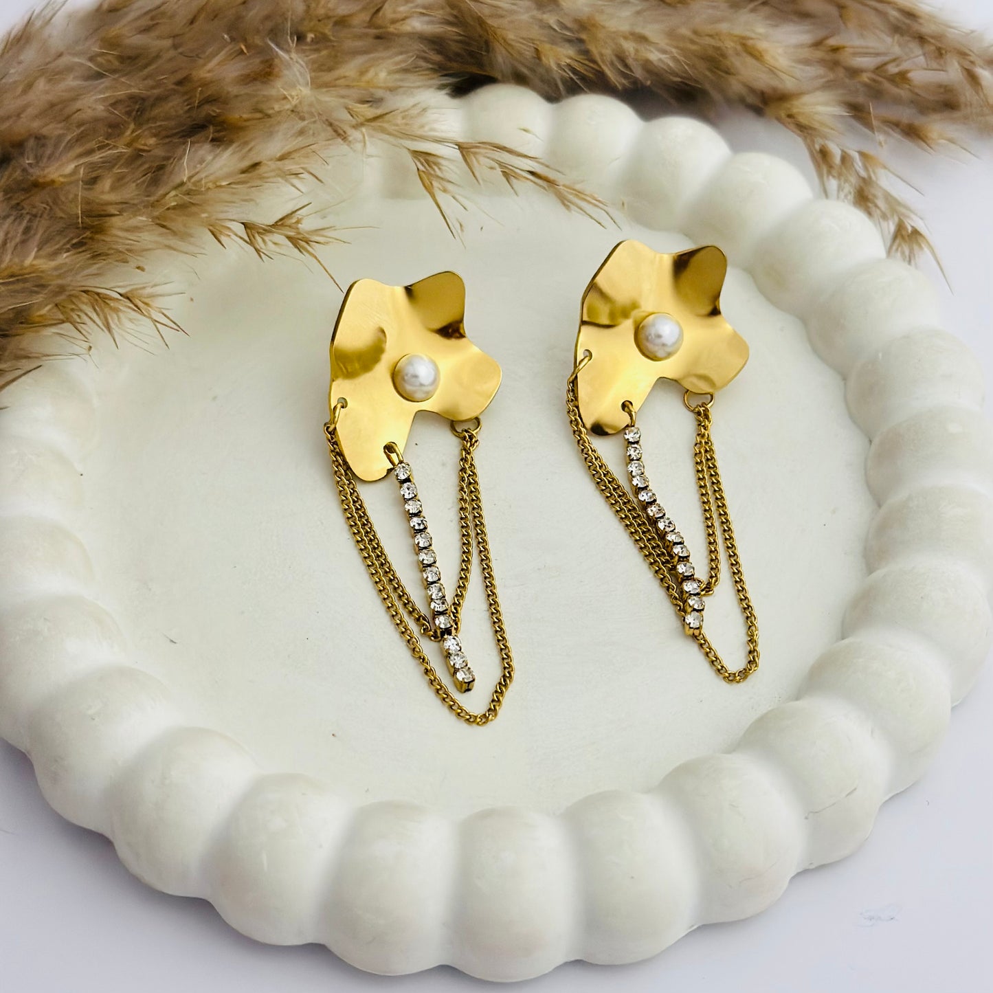 Noa Pearl Earrings -18k Gold Plated