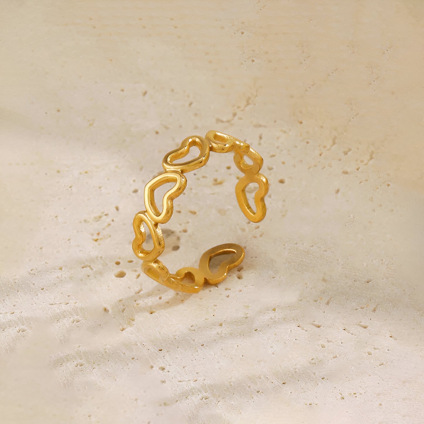 HEARTED HUE 18K GOLD PLATED RING (LIGHT WEIGHT)