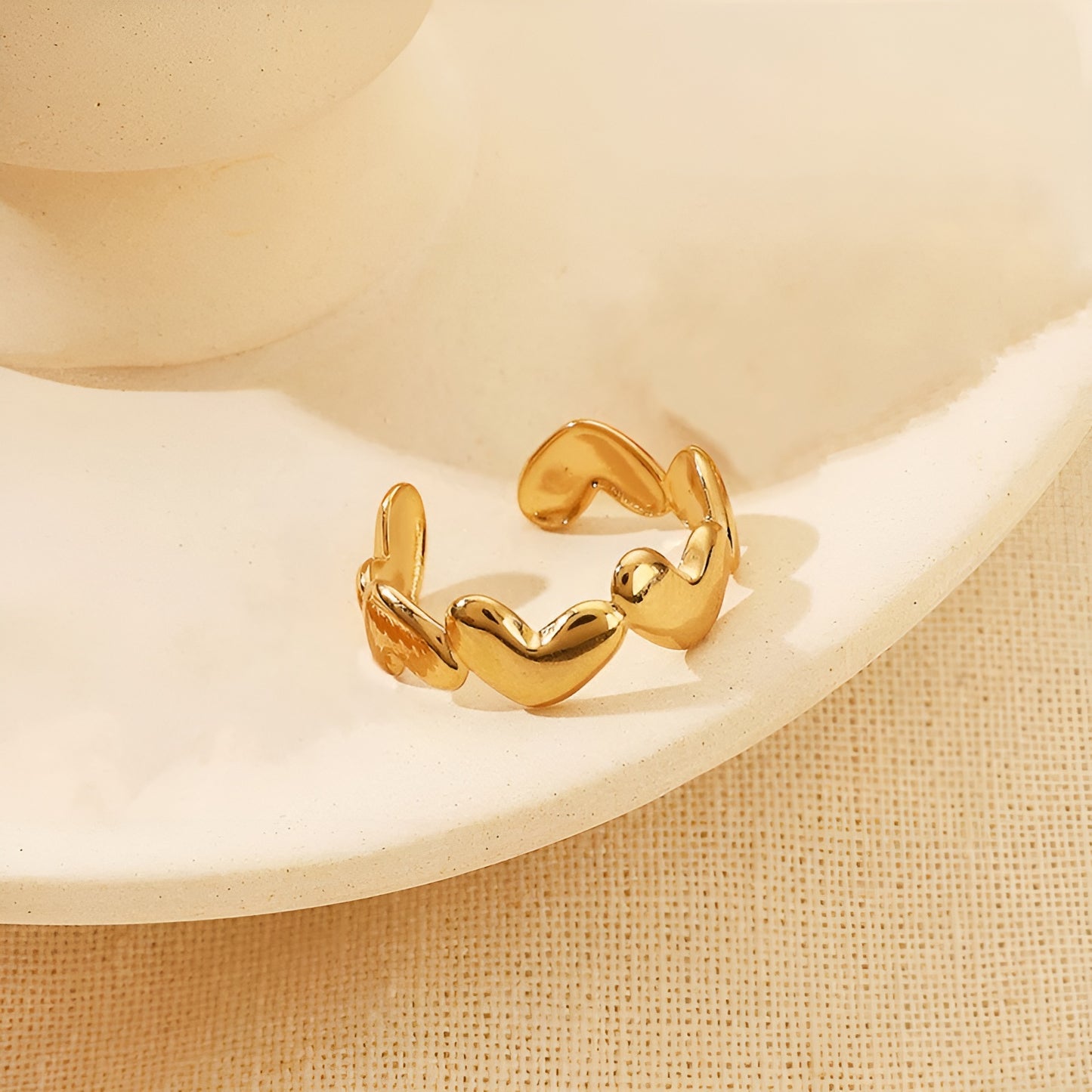 HERA HEARTS 18K GOLD PLATED RING ( LIGHT WEIGHT )