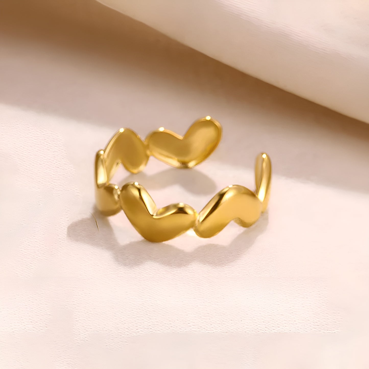 HERA HEARTS 18K GOLD PLATED RING ( LIGHT WEIGHT )