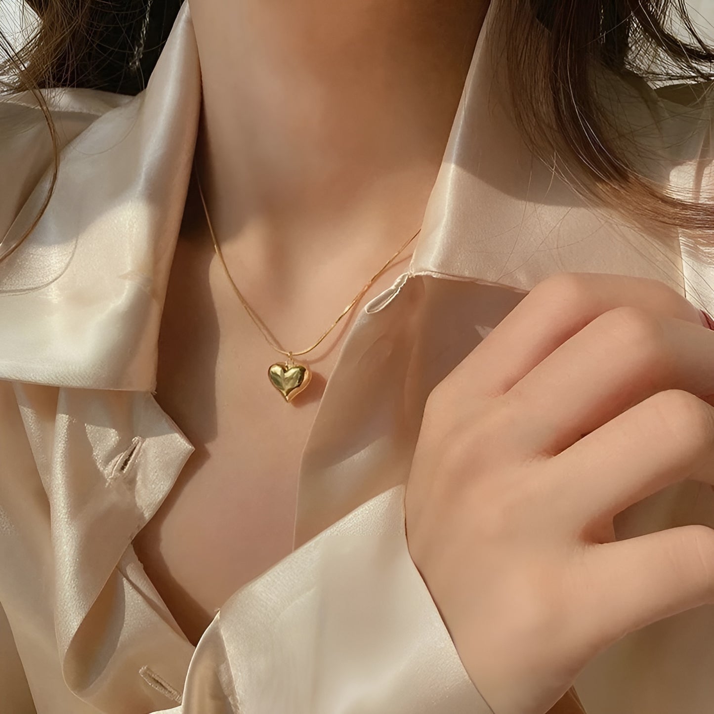 Auré Heart Necklace