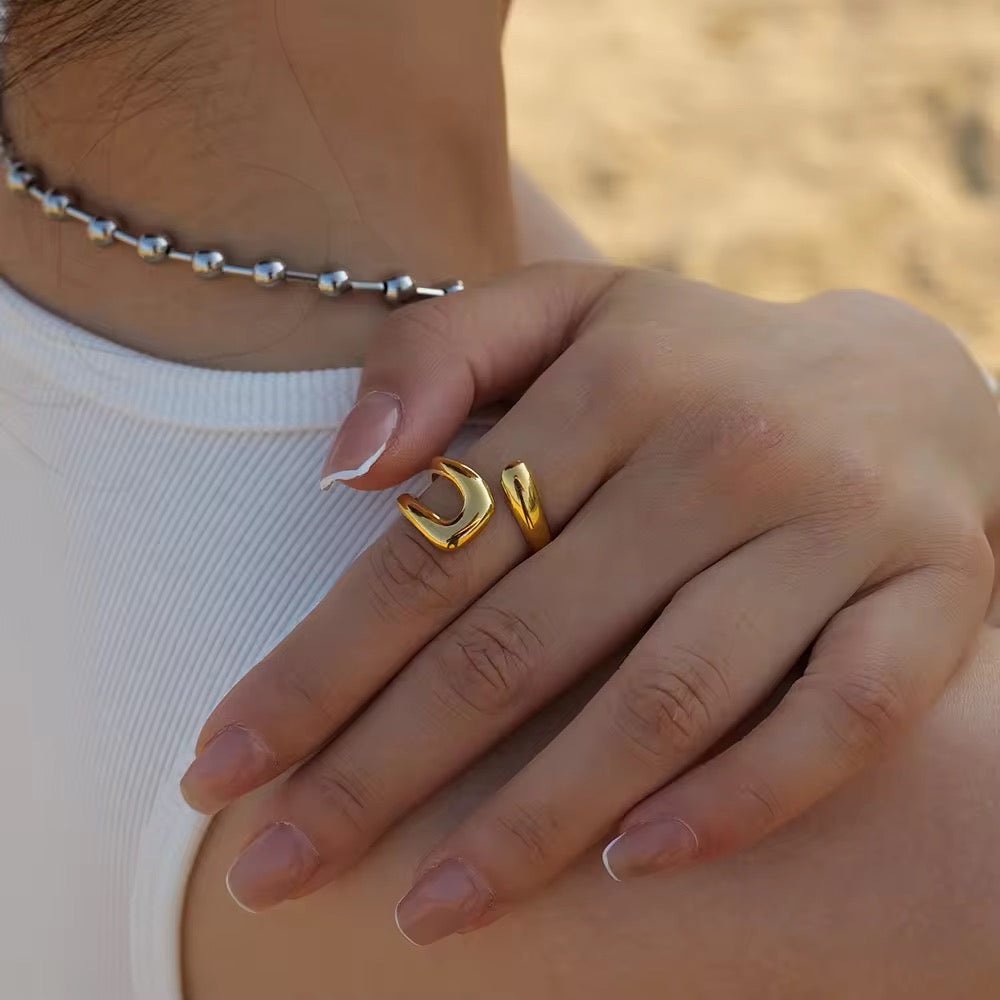 VELORA 18K GOLD PLATED RING
