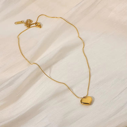 Auré Heart Necklace
