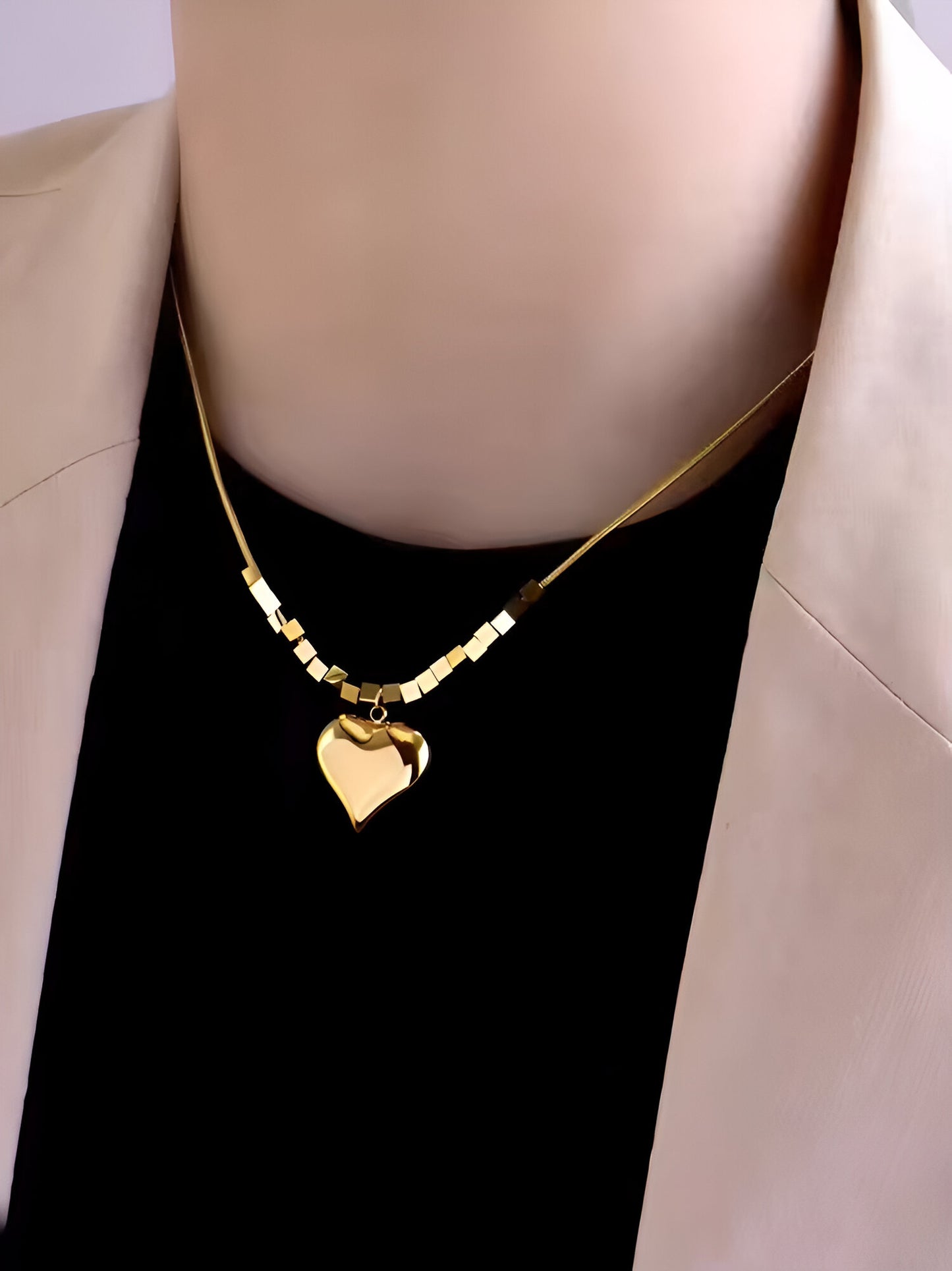 Coraline necklace