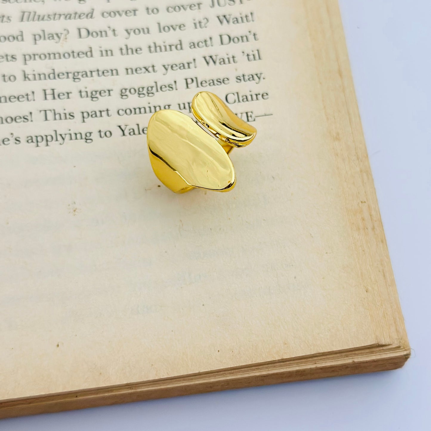 NOEMI 18K GOLD PLATED RING