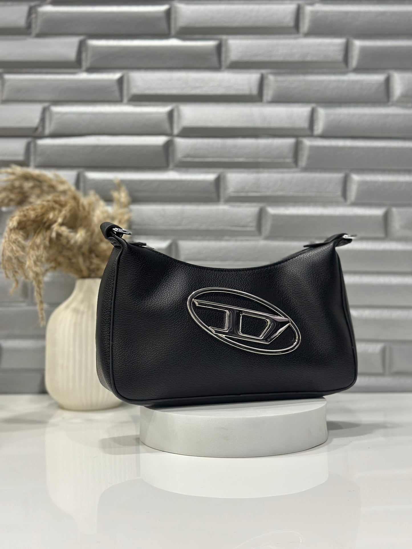 Nova Sling Bag