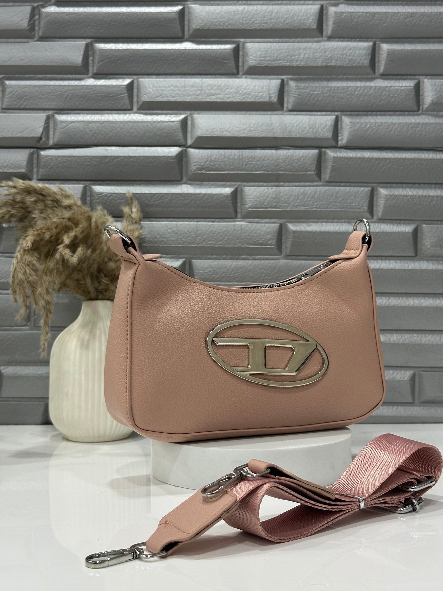 Nova Sling Bag