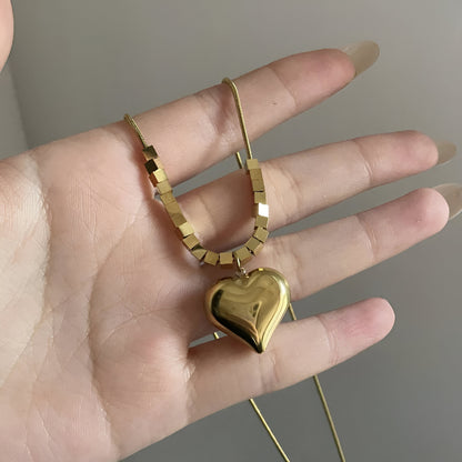 Coraline necklace