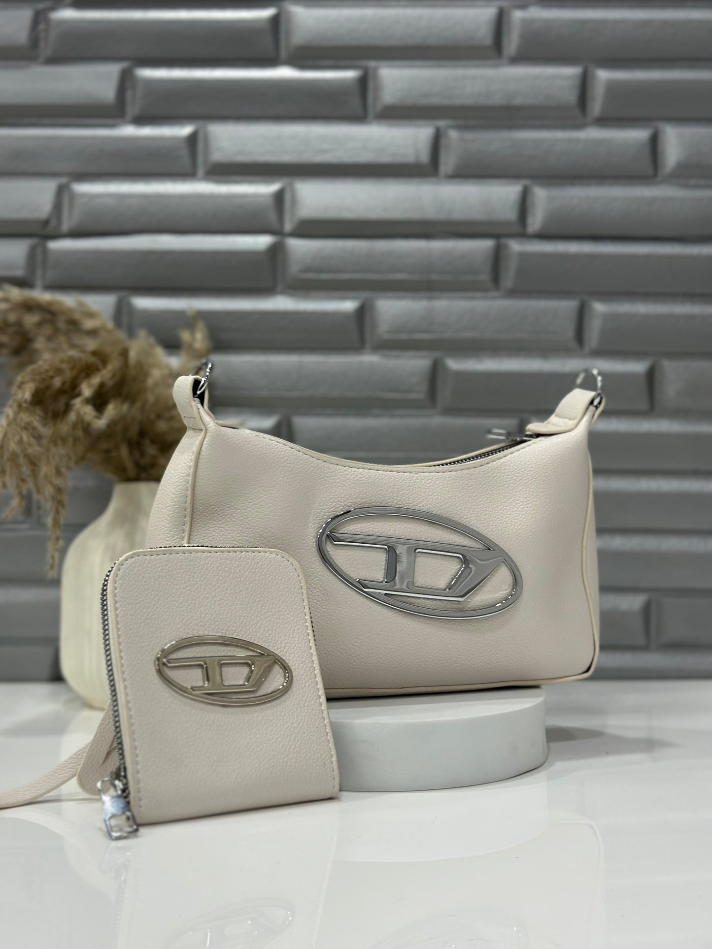 Nova Sling Bag