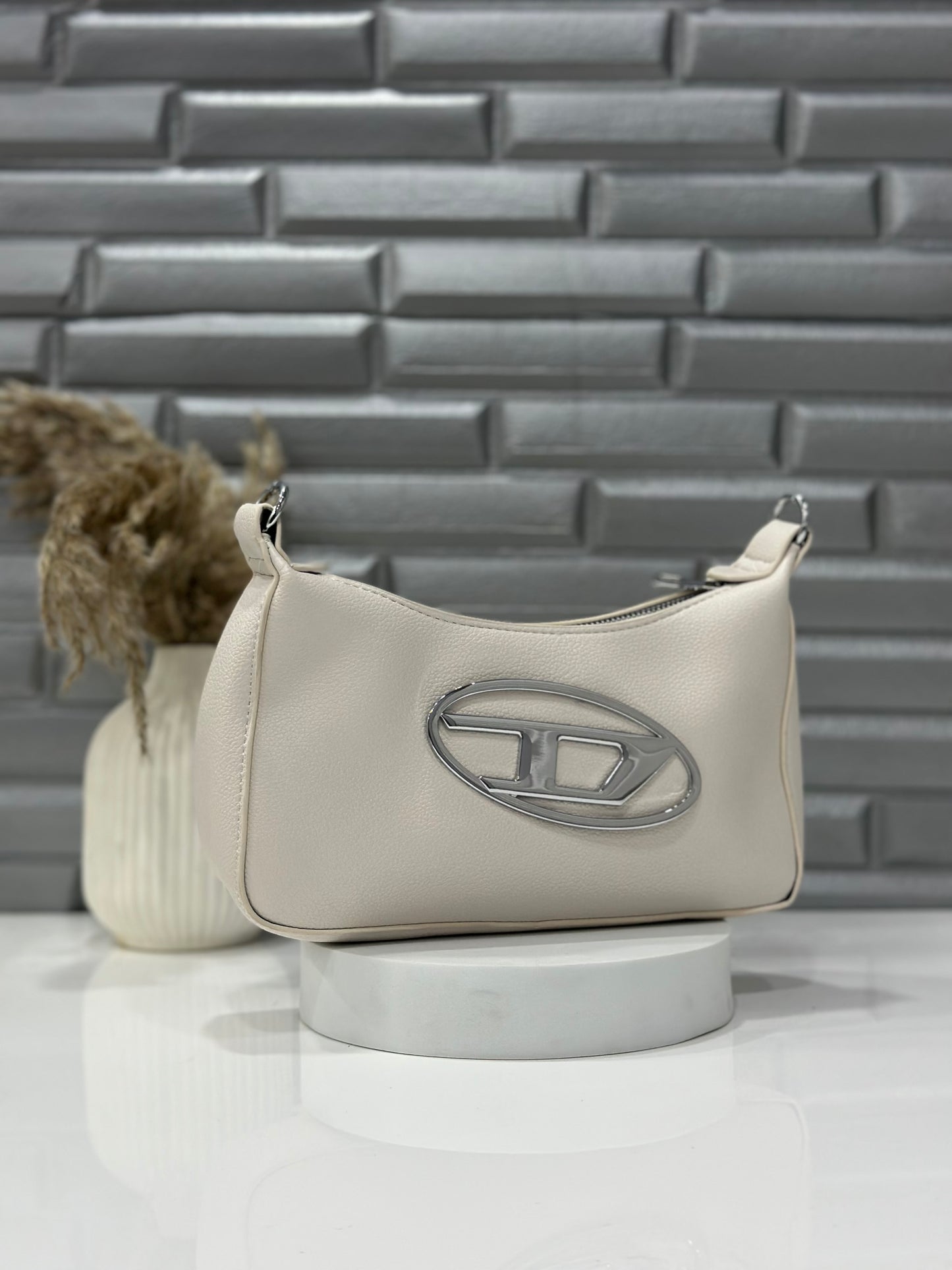 Nova Sling Bag