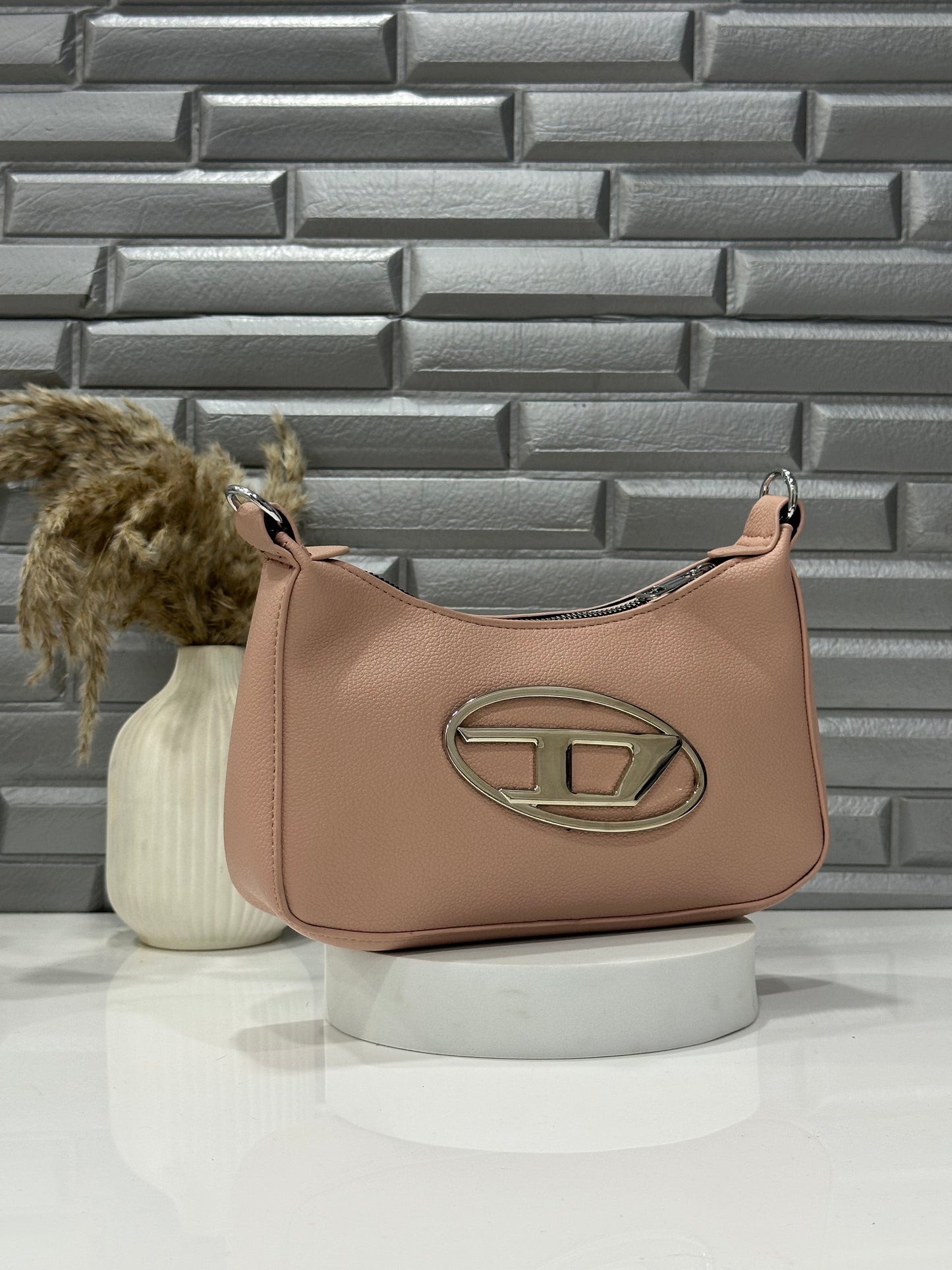 Nova Sling Bag