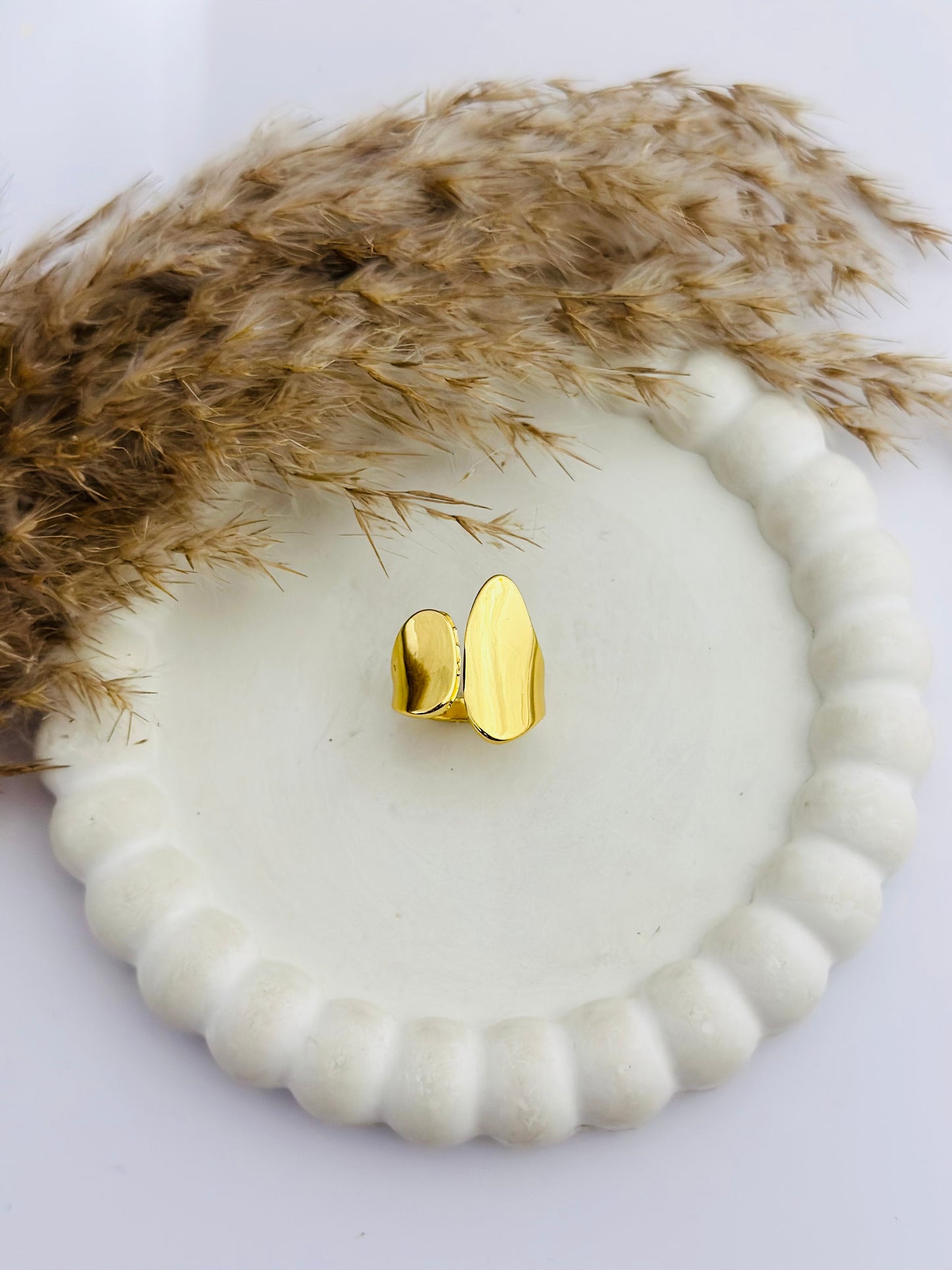 NOEMI 18K GOLD PLATED RING