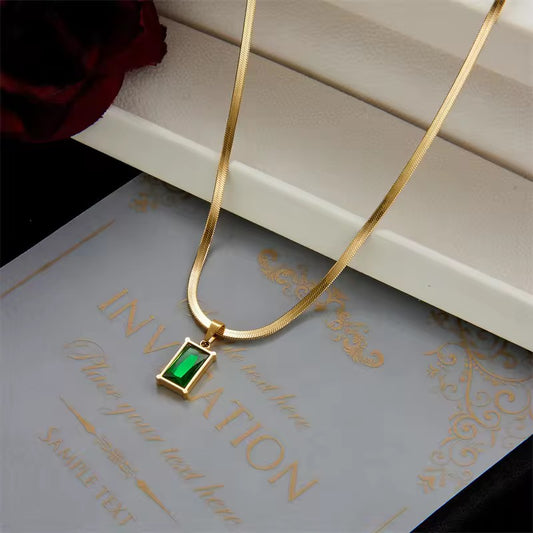 Emerald single chain necklace