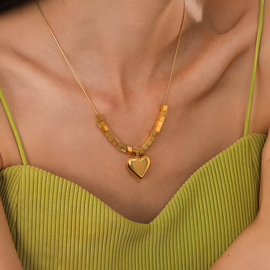 Coraline necklace