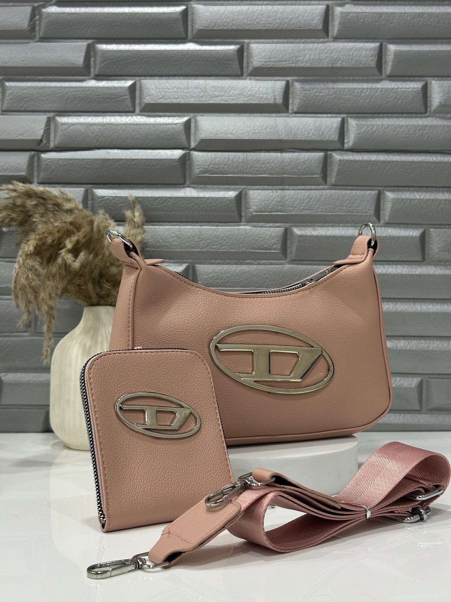 Nova Sling Bag