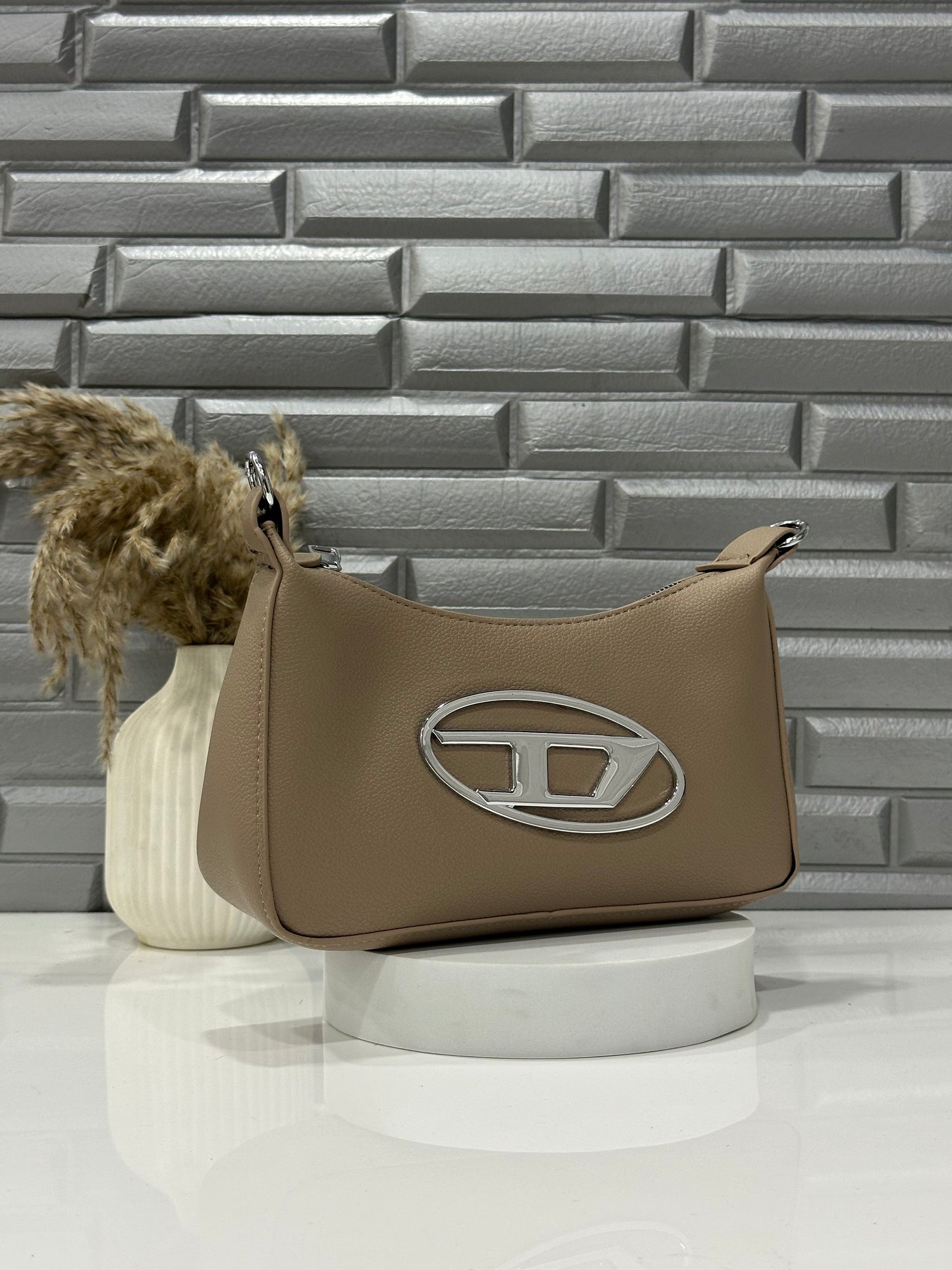 Nova Sling Bag