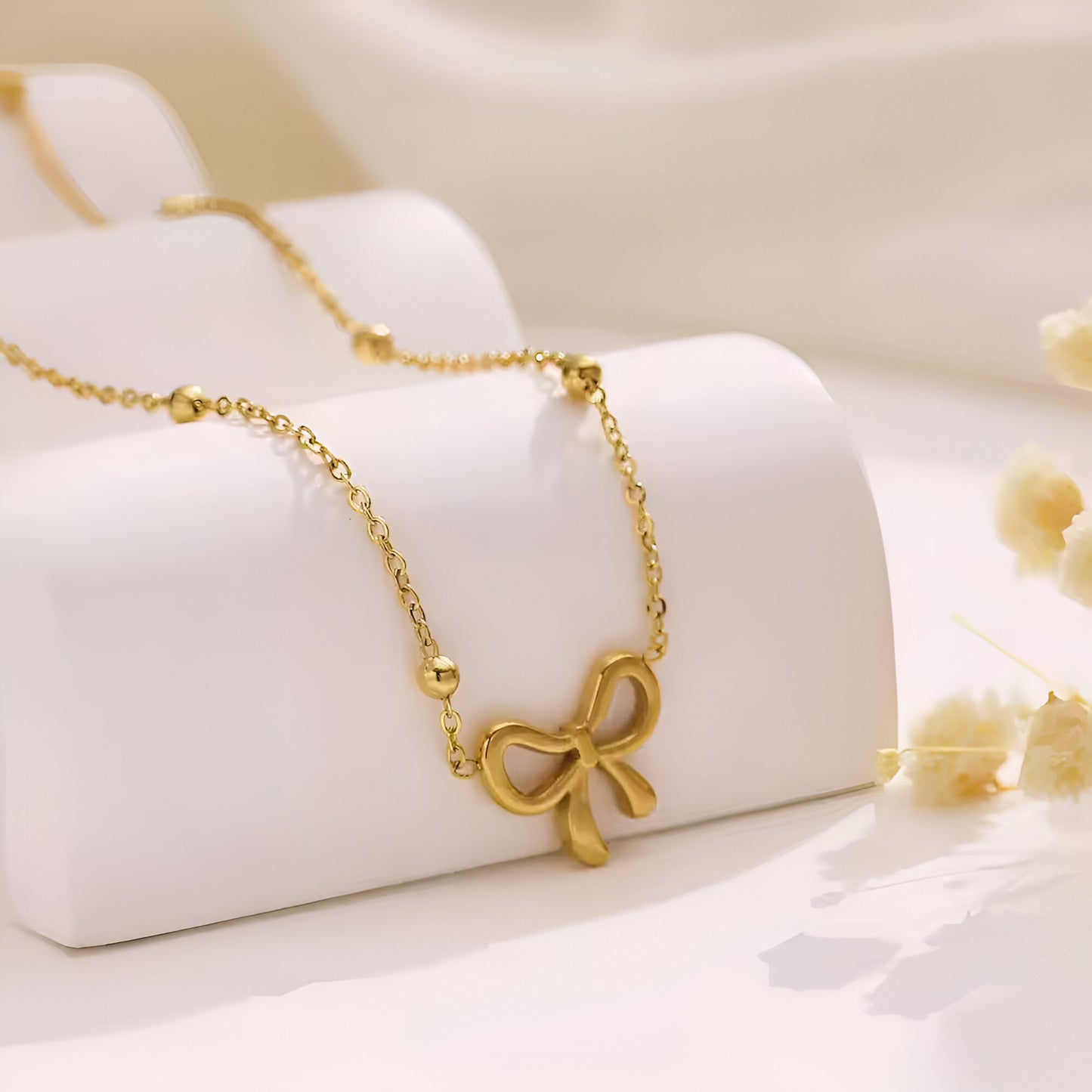 Amora Bow Necklace