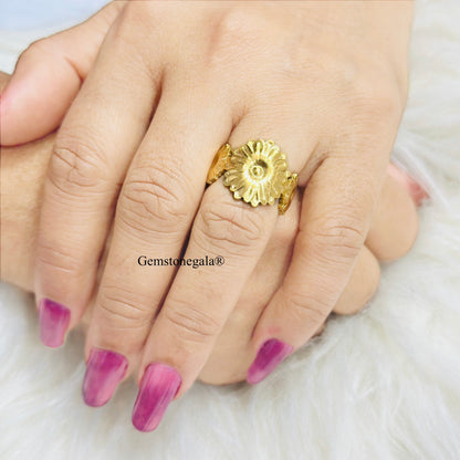 DAISY EVELYN 18K GOLD PLATED RING